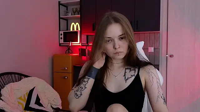 doll lol  online show from 11-30-25, 06:19