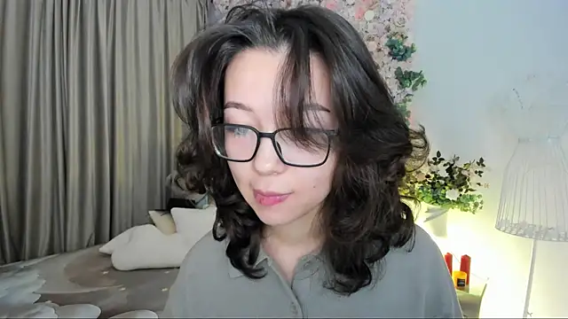 AgnieszkaBanana online show from 11-12-25, 01:21