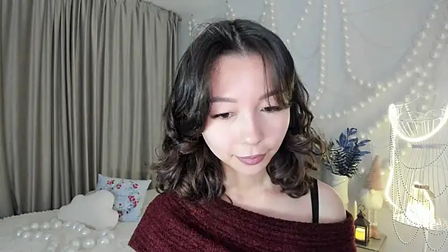 AgnieszkaBanana online show from 12-17-25, 04:17