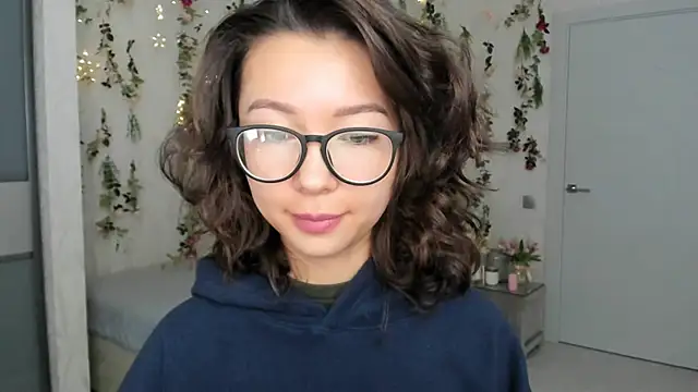 AgnieszkaBanana online show from 10-15-25, 01:15