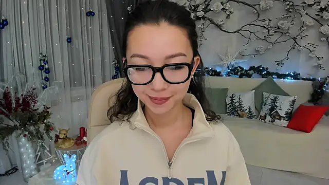 AgnieszkaBanana online show from 12-16-25, 04:06