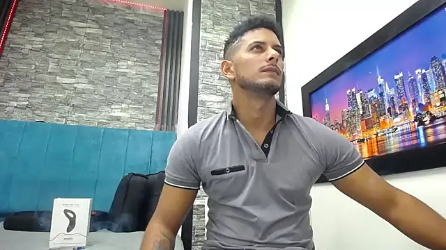 Chris Dick23 online show from 02-05-26, 05:58