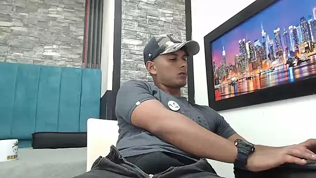 Chris Dick23 online show from 11-26-25, 04:34