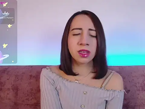 Miiaa doll online show from 12-23-25, 02:00