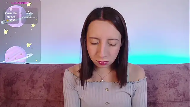 Miiaa doll online show from 01-08-26, 01:44