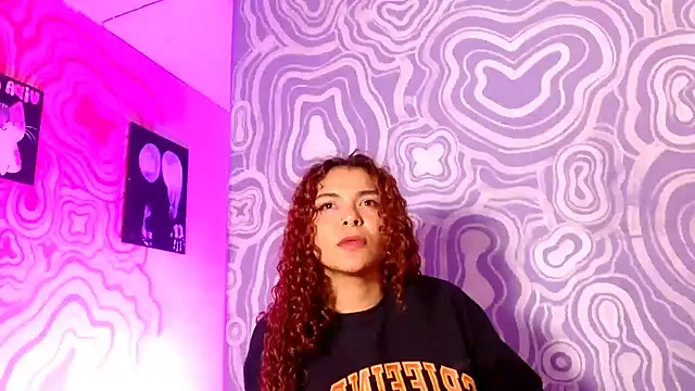 Snapshot of 420viol3ta_ chatting on 01-16-26, 09:19 420viol3ta online show from 01-16-26, 09:19