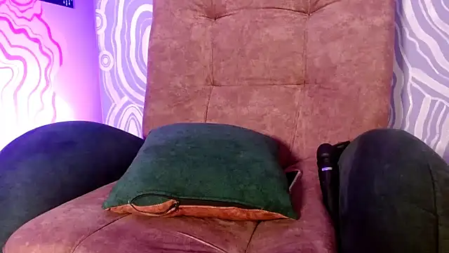 Snapshot of 420viol3ta_ chatting on 02-03-26, 02:53 420viol3ta online show from 02-03-26, 02:53