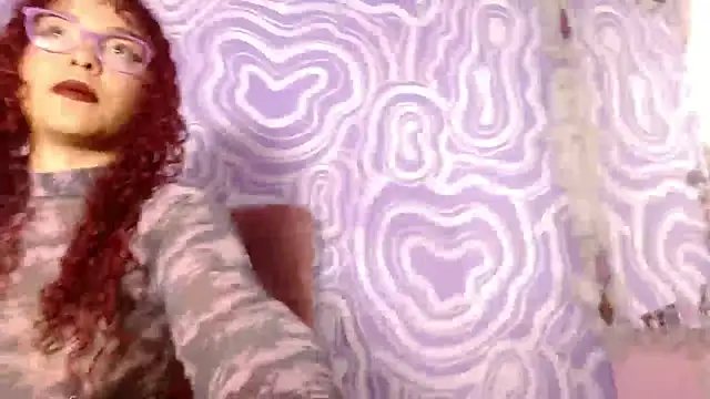 Snapshot of 420viol3ta_ chatting on 02-25-26, 09:25 420viol3ta online show from 02-25-26, 09:25