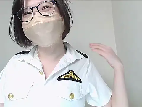  NOA-chan  online show from 10-25-25, 03:23