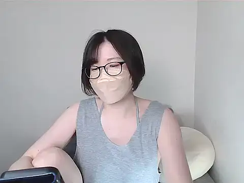 NOA-chan  online show from 09-20-25, 03:17