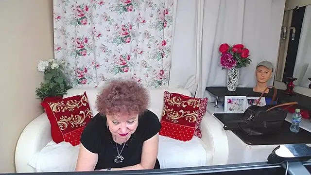 YourHotGranny online show from 06-16-26, 10:26