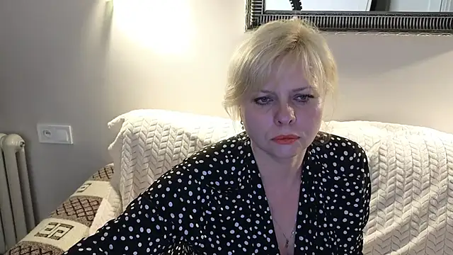 Snapshot of Gray_swann chatting on 03-04-25, 08:16 Gray swann online show from 03-04-25, 08:16