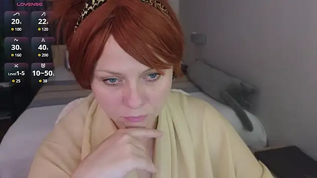 Snapshot of Gray_swann chatting on 11-19-25, 09:42 Gray swann online show from 11-19-25, 09:42