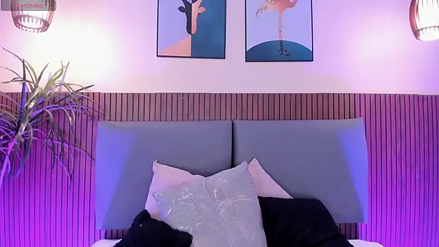 NicolleeEvanss online show from 01-14-26, 12:09