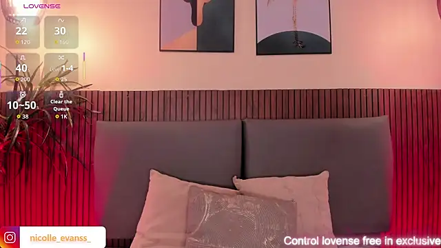 NicolleeEvanss online show from 02-14-26, 12:49