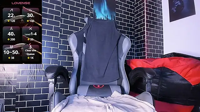 Lil Curved online show from 12-16-25, 11:25