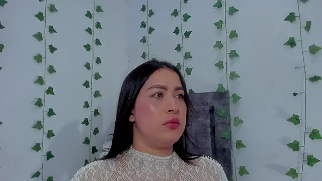 Snapshot of Miaa_Garcia chatting on 05-26-26, 10:08 Miaa Garcia online show from 05-26-26, 10:08