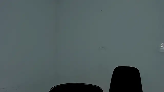 Miaa Garcia online show from 10-28-25, 09:25