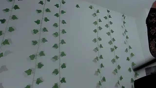 Miaa Garcia online show from 03-06-26, 11:11