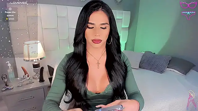 Franciis 4u online show from 10-25-25, 07:51