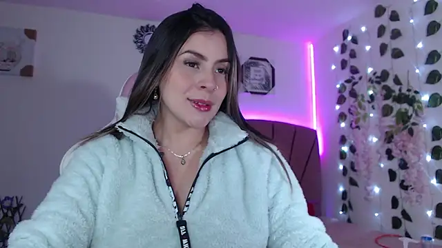 Snapshot of GabyVandriel chatting on 12-04-24, 01:58 GabyVandriel online show from 12-04-24, 01:58