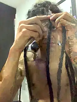 JovenDesobediente online show from 09-30-25, 04:51