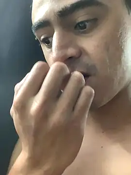 JovenDesobediente online show from 10-25-25, 01:05