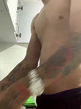 JovenDesobediente online show from 10-16-25, 03:48