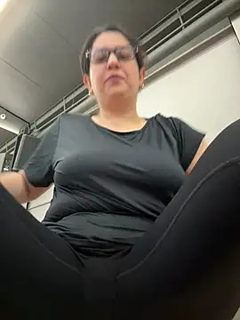 amooraaamoon online show from 01-18-26, 01:58