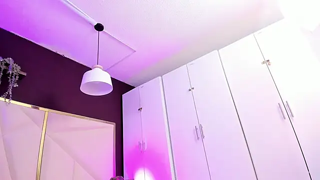 April bowie online show from 12-02-25, 11:12