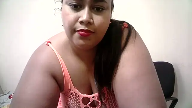 Snapshot of abril_sexy04 chatting on 10-18-25, 02:08 abril sexy04 online show from 10-18-25, 02:08