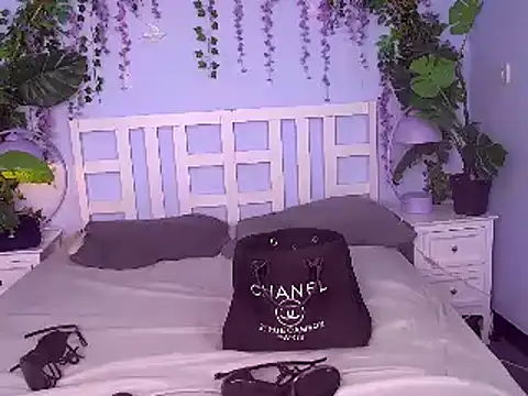 FerrariRedxBabestation online show from 03-19-25, 03:41