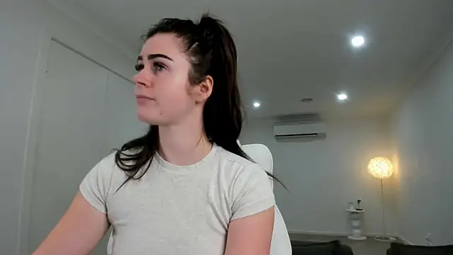 aus queen online show from 10-26-25, 01:39