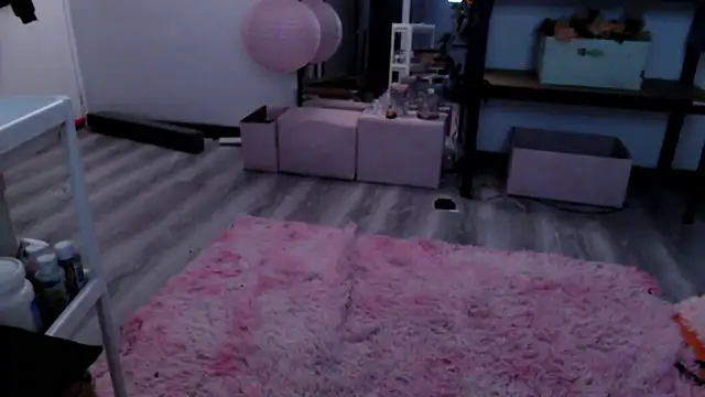 Hellen dumont online show from 03-28-26, 02:12