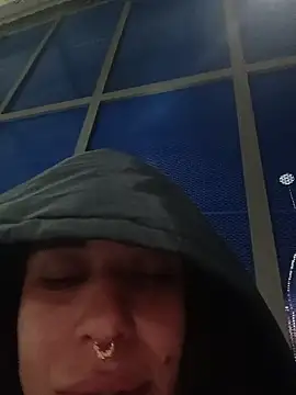 Hellen dumont online show from 12-23-25, 04:12