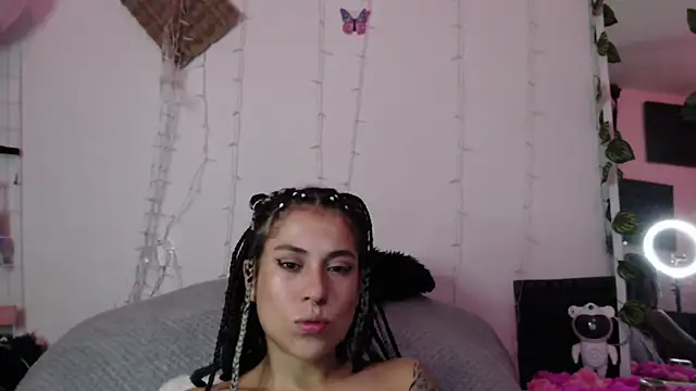 Hellen dumont online show from 11-18-25, 06:06