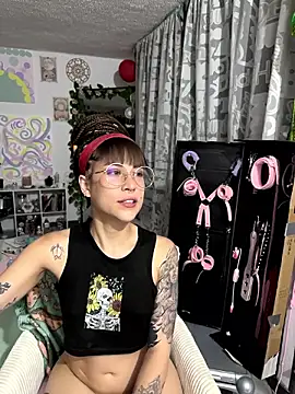 Hellen dumont online show from 07-18-26, 02:20