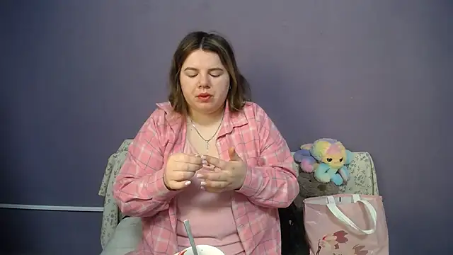 so shy online show from 04-26-26, 06:43