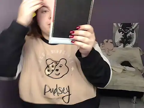 so shy online show from 10-29-25, 07:40