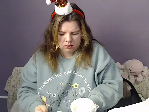 so shy online show from 12-22-25, 07:30