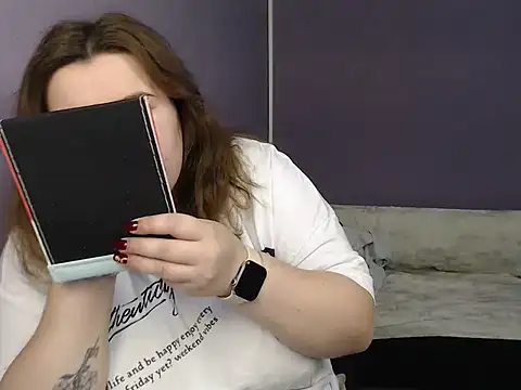 so shy online show from 09-27-25, 06:19