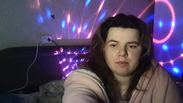 so shy online show from 12-22-25, 07:47