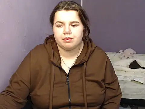 so shy online show from 10-25-25, 06:23