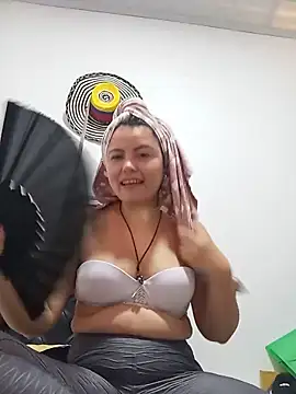 DarlingBDSM  online show from 05-13-26, 06:04