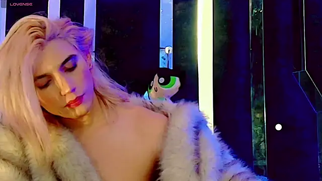 honey skin online show from 03-17-26, 05:21