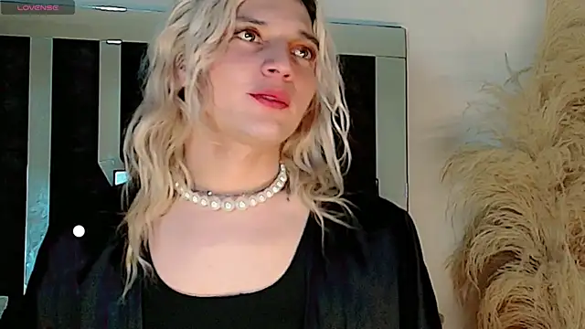 honey skin online show from 07-17-26, 02:31