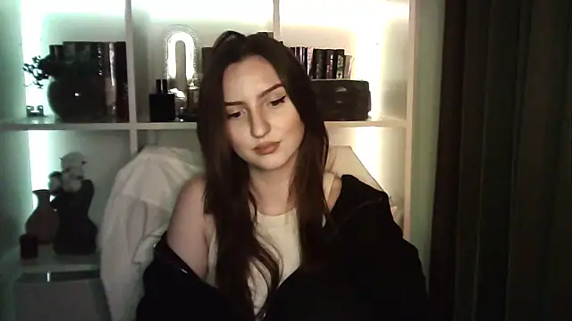 Snapshot of X_Alisa chatting on 04-19-26, 06:43 X Alisa online show from 04-19-26, 06:43