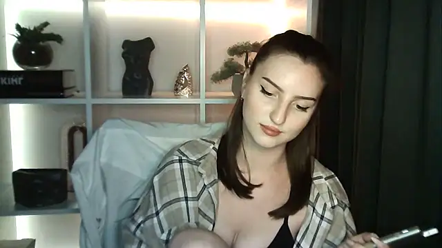 Snapshot of X_Alisa chatting on 06-06-26, 06:24 X Alisa online show from 06-06-26, 06:24