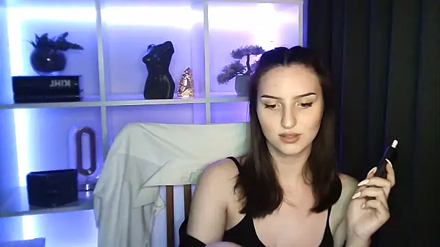 Snapshot of X_Alisa chatting on 05-19-26, 06:37 X Alisa online show from 05-19-26, 06:37