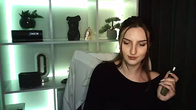 Snapshot of X_Alisa chatting on 05-03-26, 05:27 X Alisa online show from 05-03-26, 05:27
